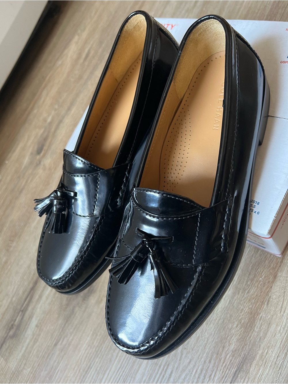 Cole Haan Men's Pinch Tassel Loafers - Black Leather Dress Shoes like new